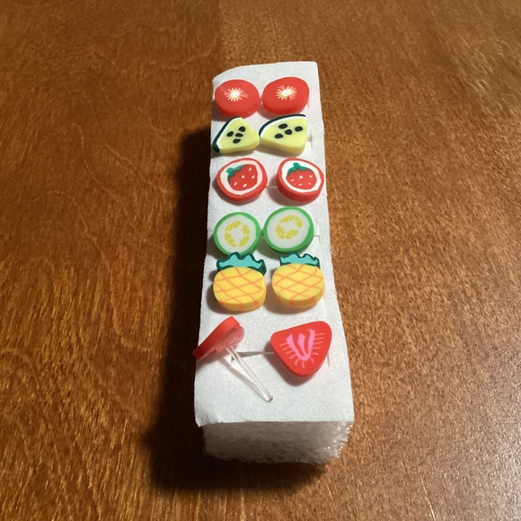 Polymer Clay Sliced Fruit/Fruit Stud Earrings Bundle New 6 pairs - Picture 5 of 8